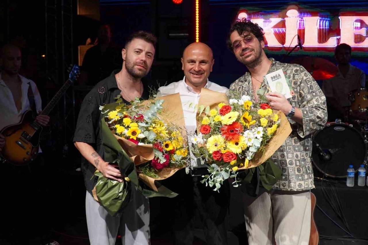 Altınova’da 30 Ağustos halk konserleriyle kutlandı