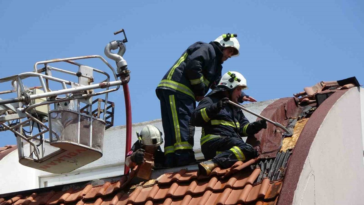 Otel personel lojmanında 1 yılda çıkan ikinci yangın kokuttu