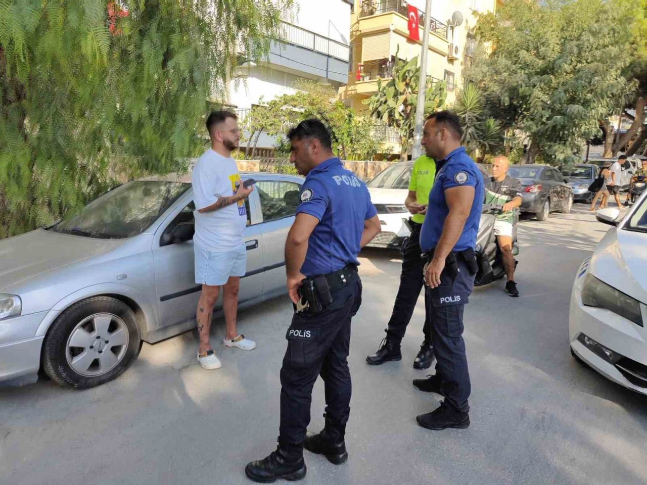 Kuşadası’nda drift yapan alkollü sürücüye 26 bin lira ceza