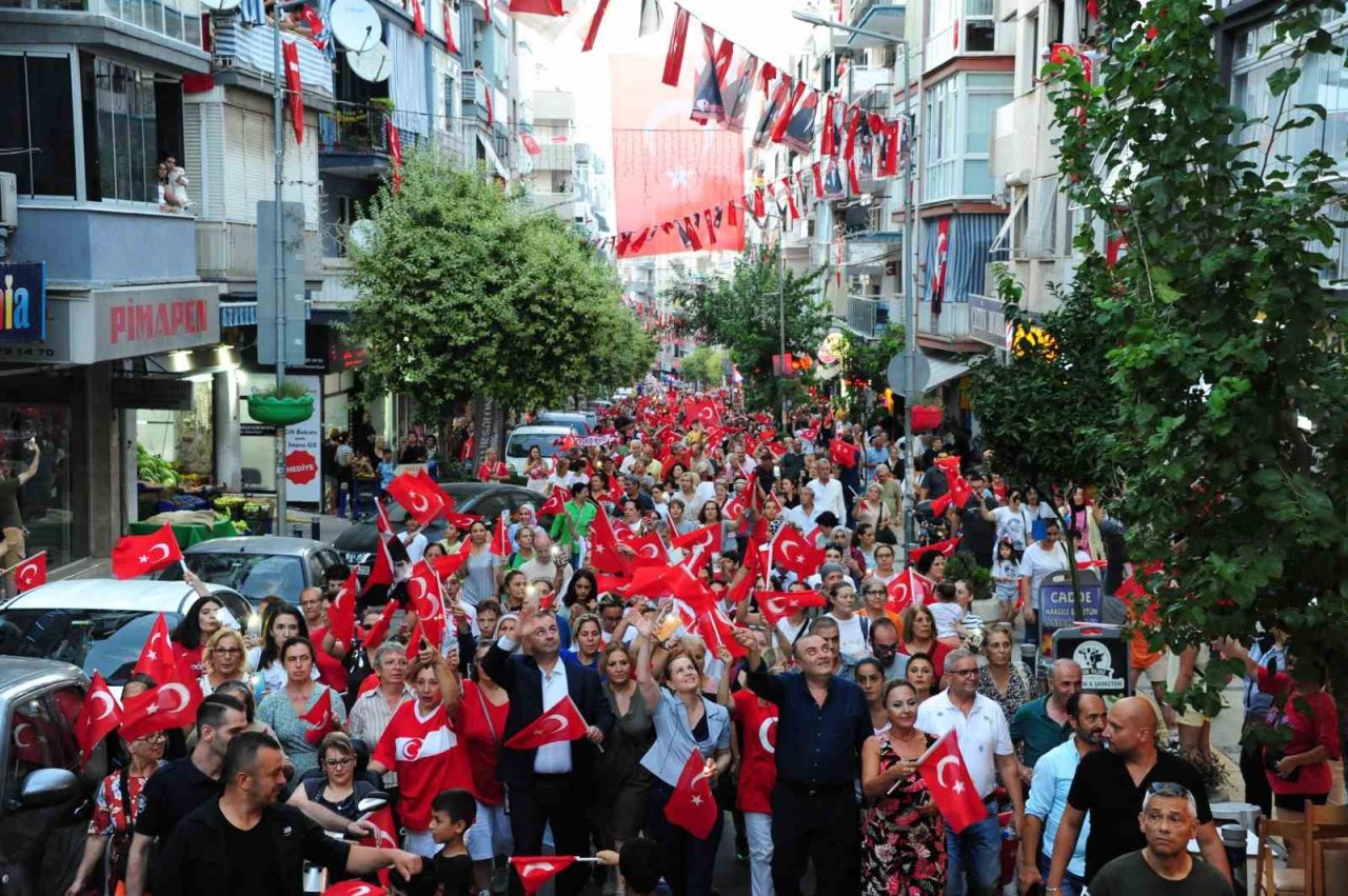 Balçova’da Zafer Bayramı coşkusu