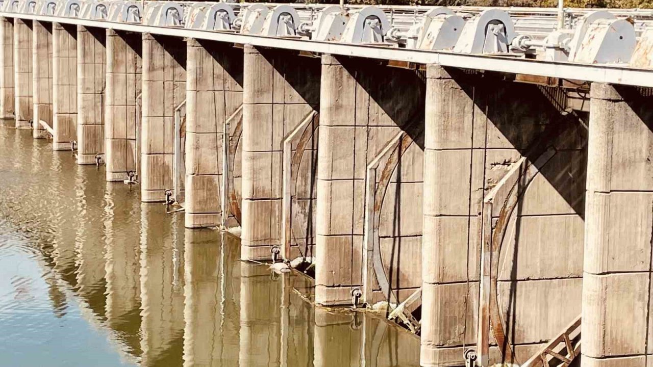 Bursa’da çayın kapaklarında ceset bulundu