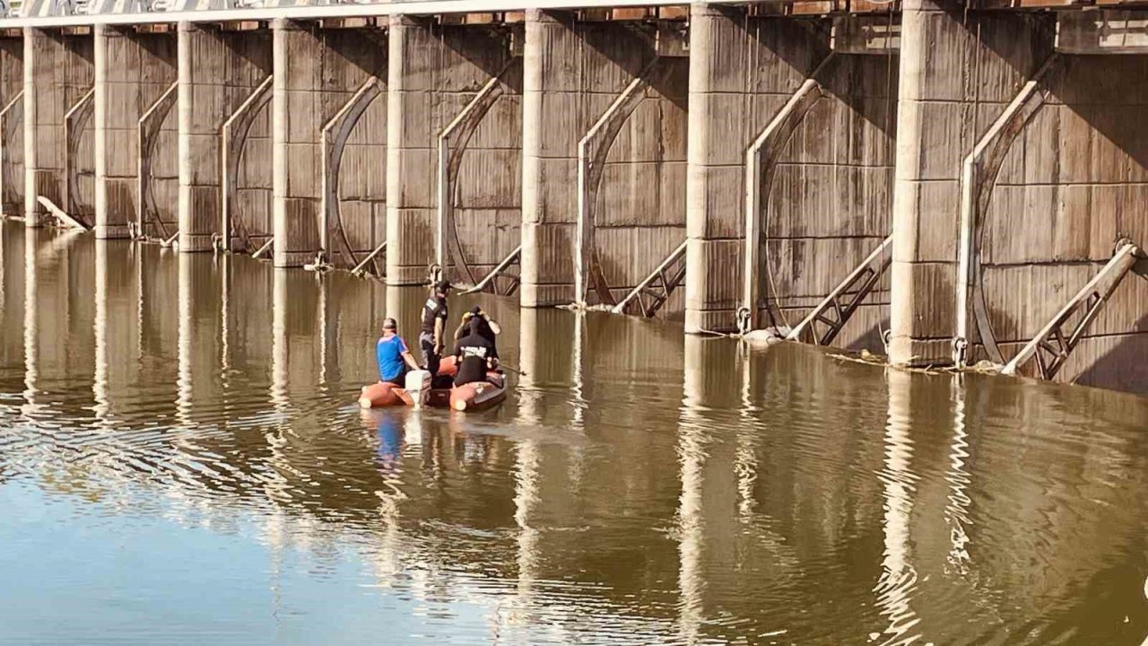 Bursa’da çayın kapaklarında ceset bulundu