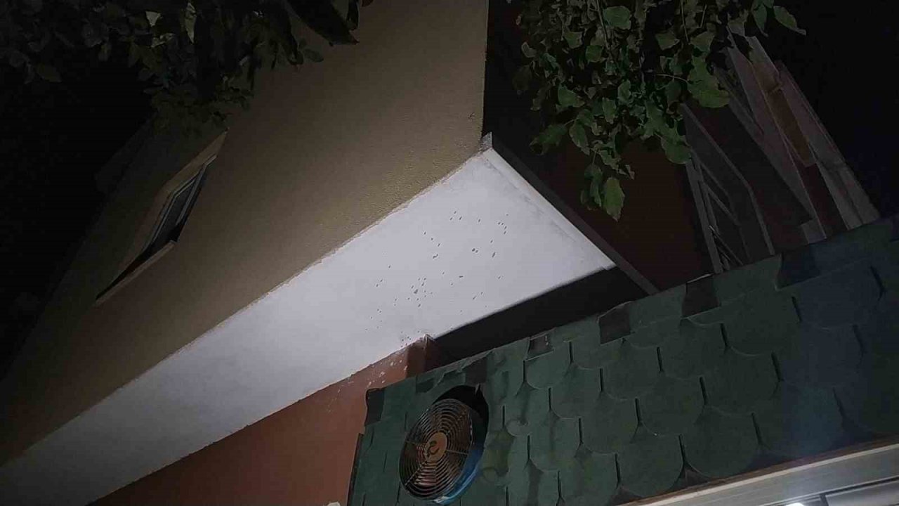 Sokak ortasında silahlı kavga