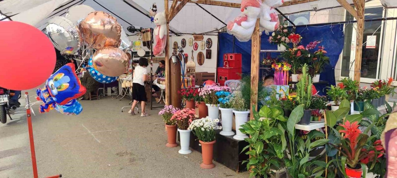 İskilip 4. Dolma, Turşu ve Çilek Festivali başladı