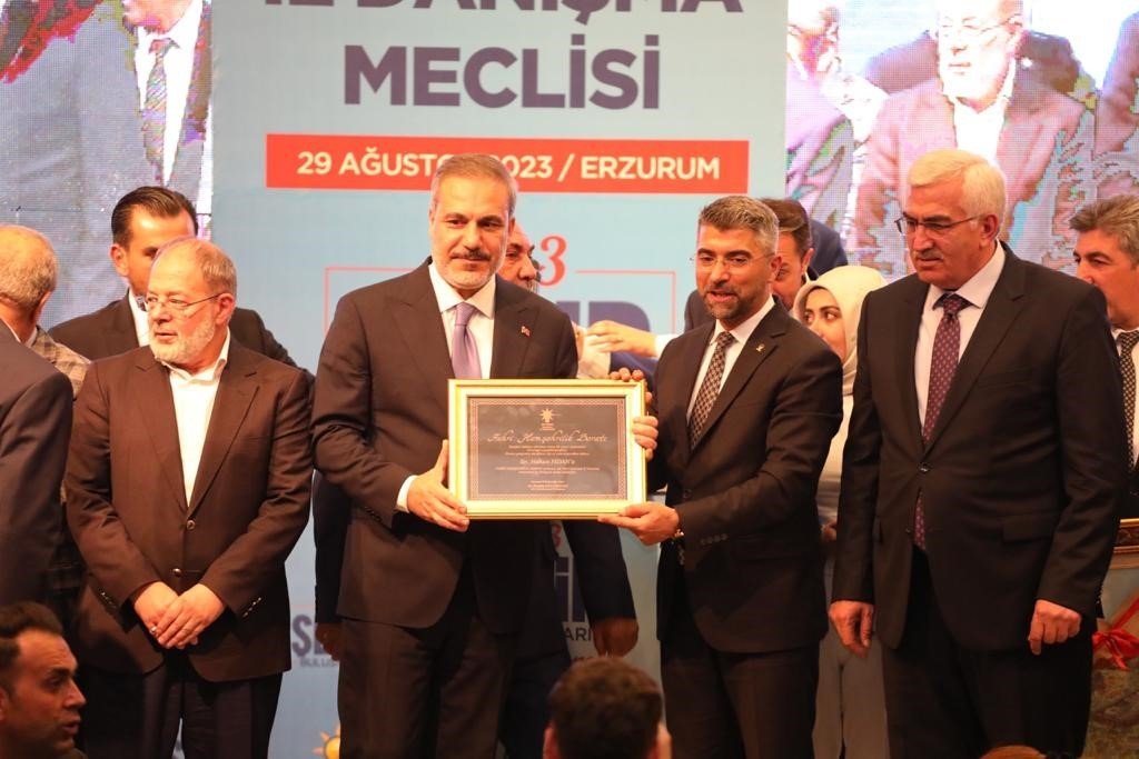 Bakan Fidana, “Rusya’da bulunan esir sancaklarımız geri getirilsin” talebi