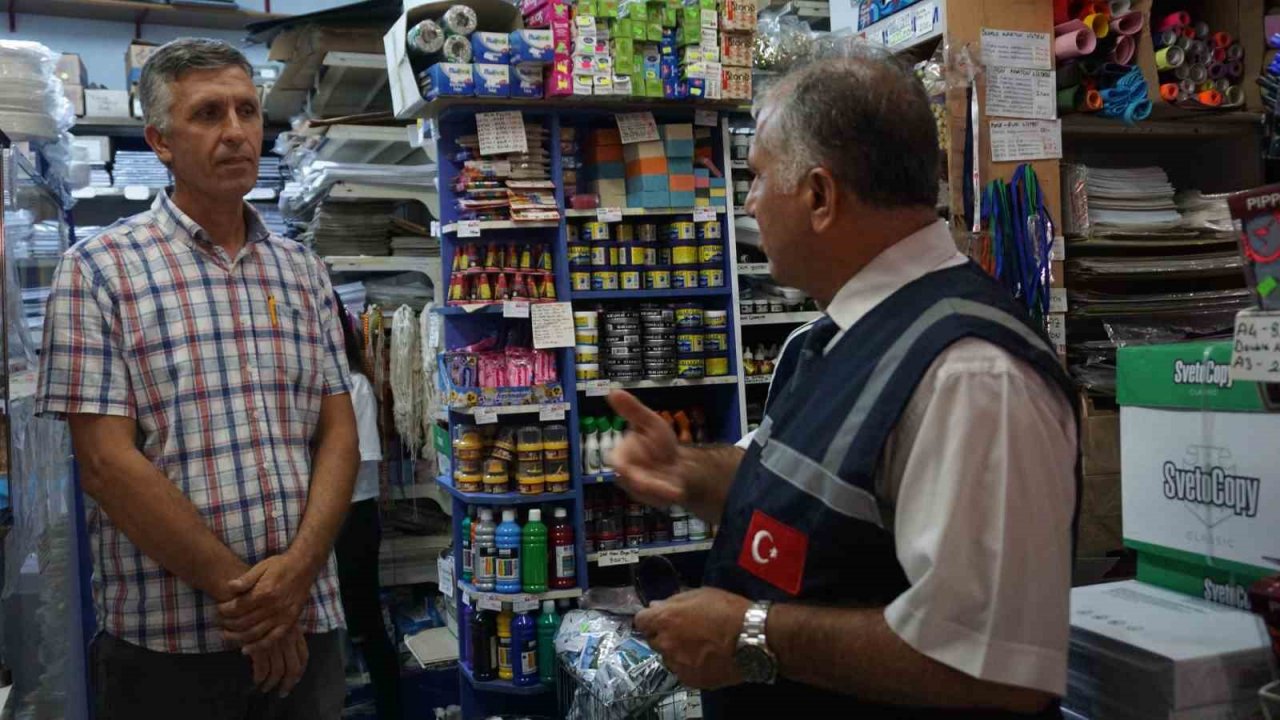 Edirne’de okulların açılması öncesi kırtasiye denetimi