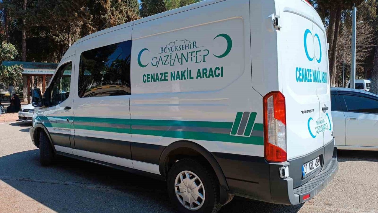 Gaziantep’te feci kaza: 2 ölü, 10 yaralı