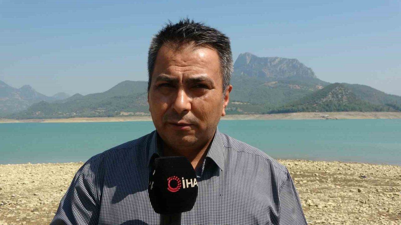 Kuraklığın vurduğu Kozan Barajı havadan görüntülendi