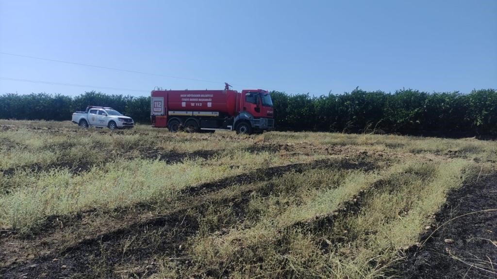 Hatay’da makilik arazi yangını söndürüldü