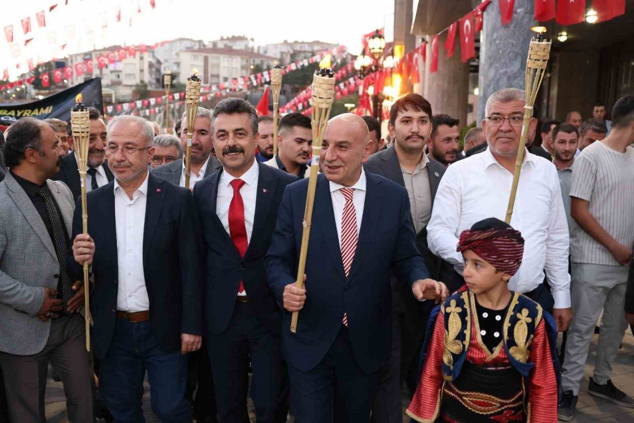 Keçiören’de 30 Ağustos Zafer Bayramı konserle kutlandı