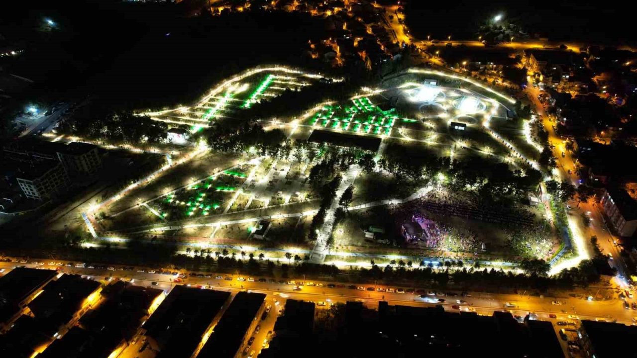 Kütahya Millet Bahçesinde çifte coşku