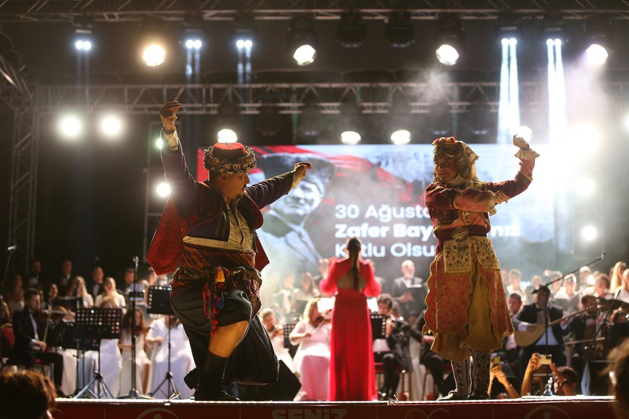 Merkezefendi’de 30 Ağustos Bayram Coşkusu