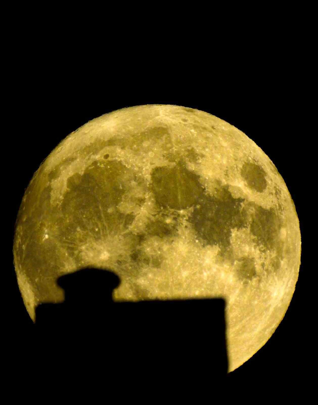 Mavi ay Muğla’da renkli görüntülere sahne oldu