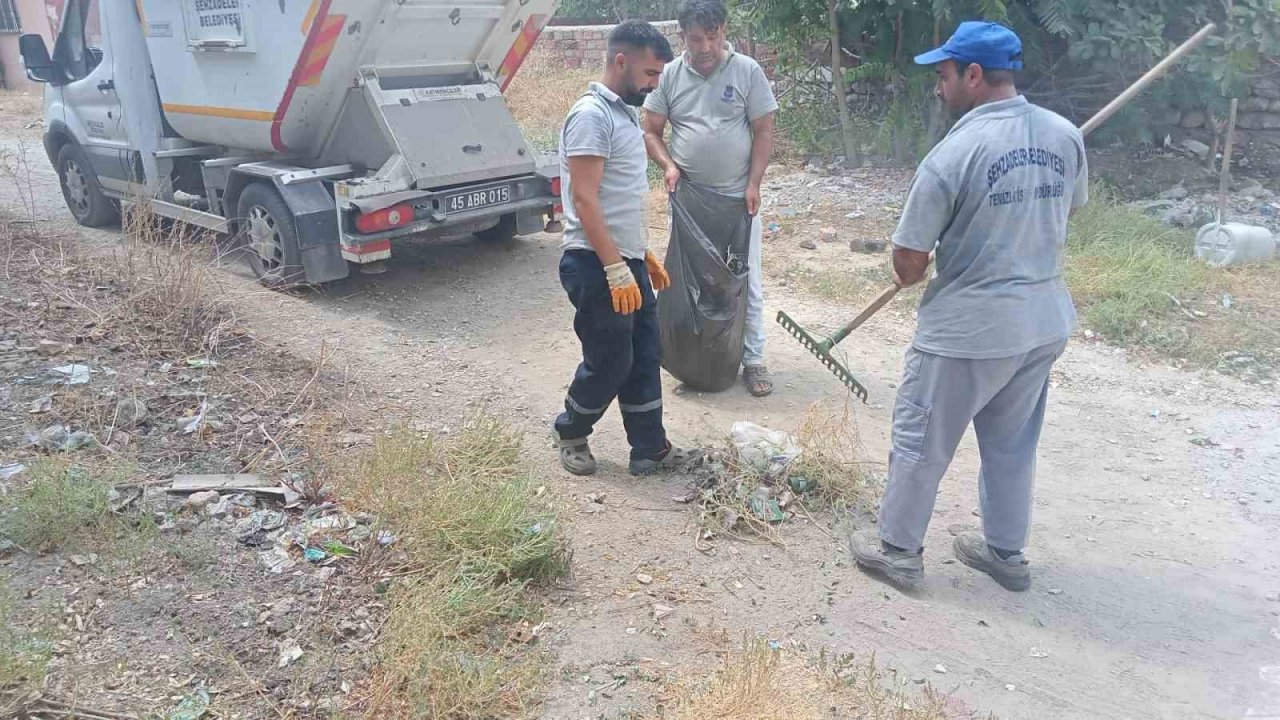 Şehzadeler Belediyesi kent merkezinde detaylı temizlik çalışmalarına başladı