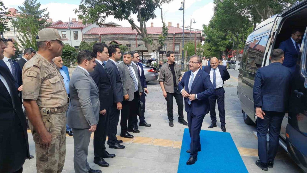 Ticaret Bakanı Bolat Kars’ta