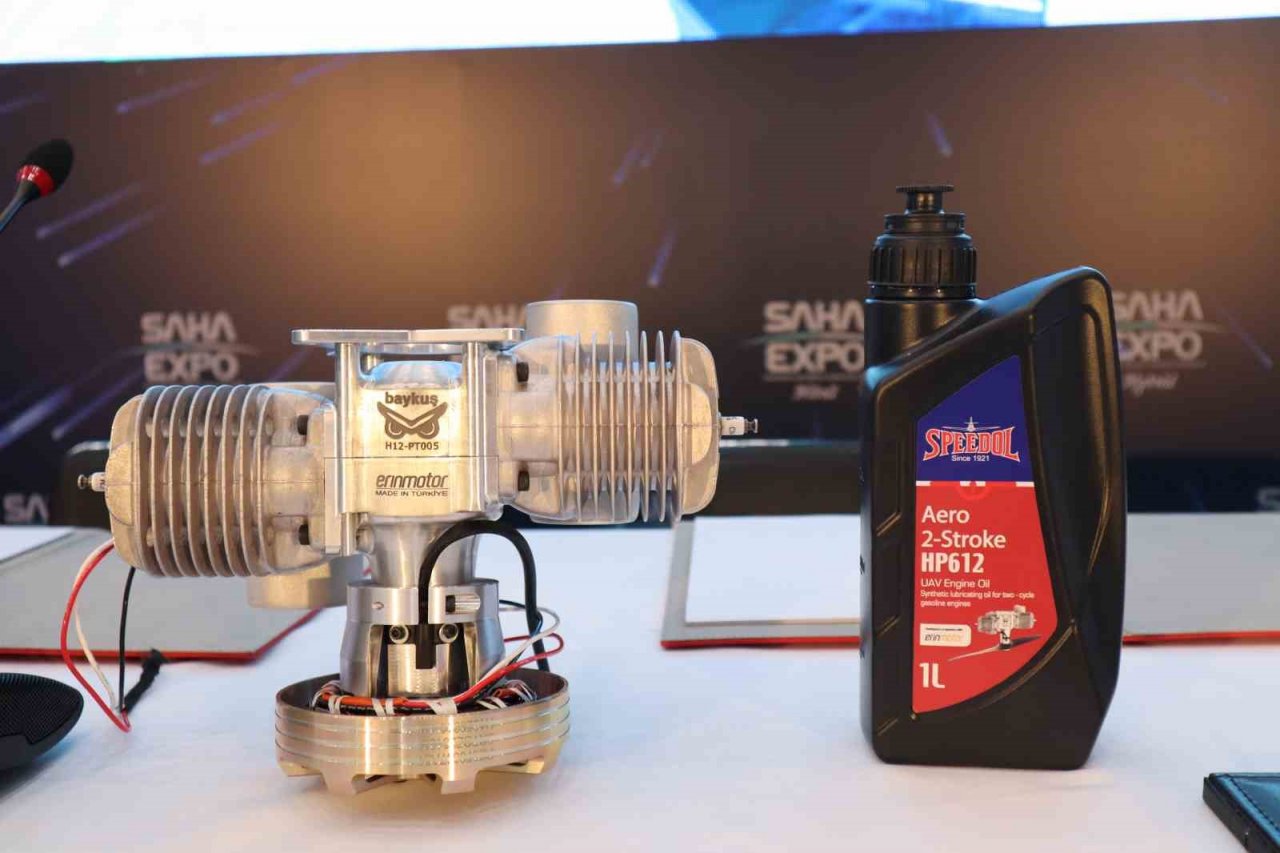 İlk uçak motorunun yerli yağı üretildi