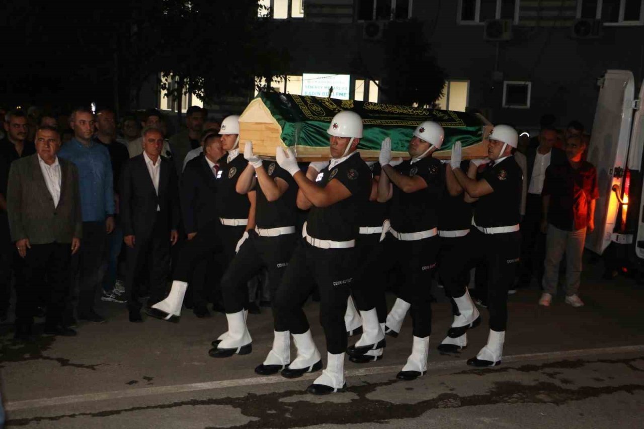 Eski bakan Kutbettin Arzu, memleketi Diyarbakır’da son yolculuğuna uğurlandı