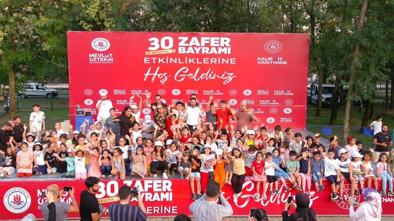 Büyük zaferin 101. yılı Kağıthane’de coşkuyla kutlandı