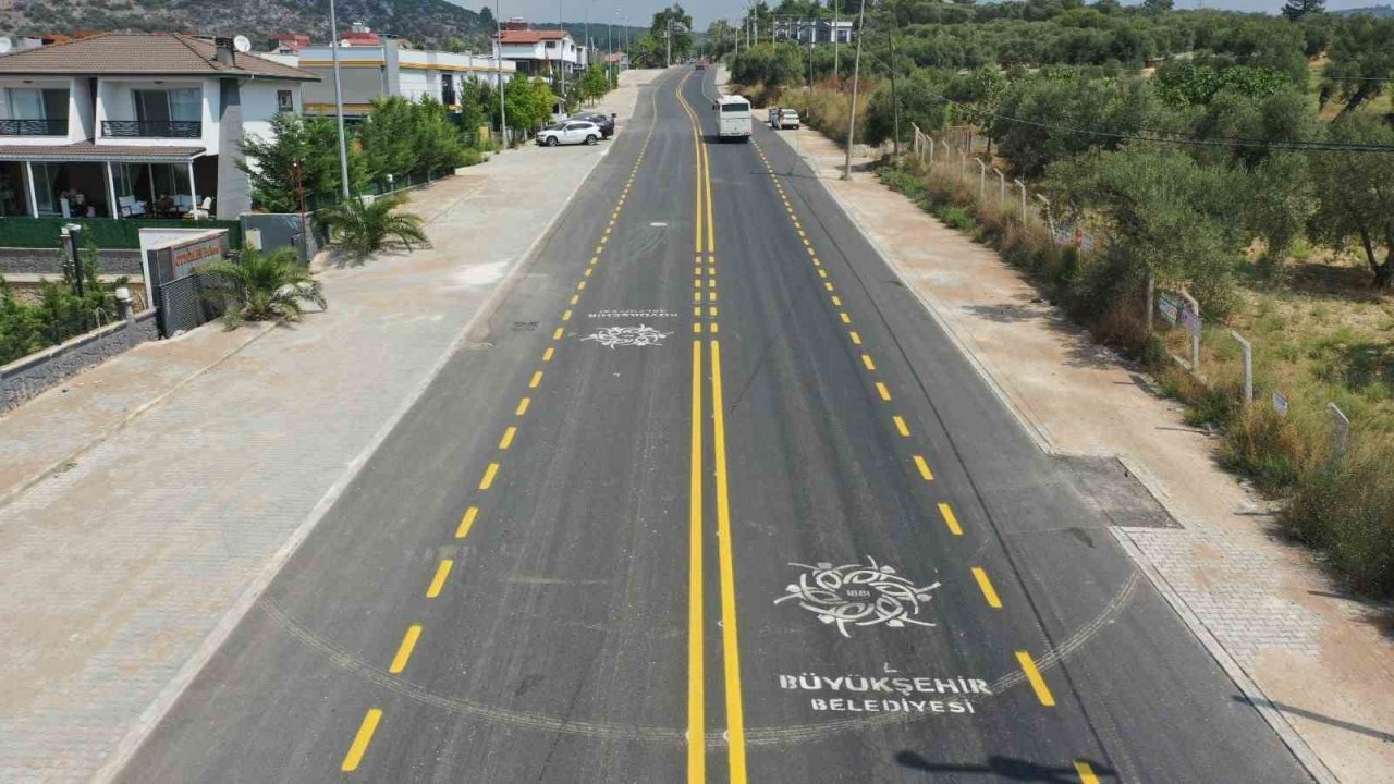 Aydın Büyükşehir Belediyesi Ahmet Pınarı Caddesi’ni yeniledi