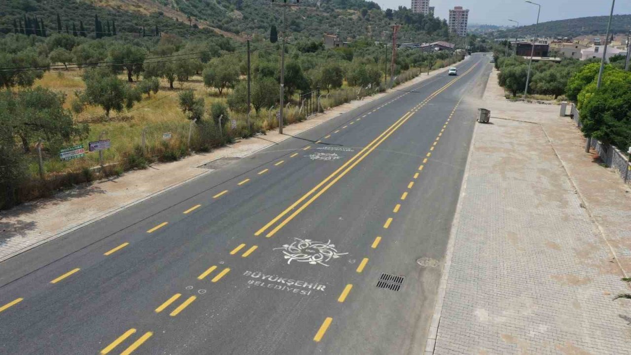 Aydın Büyükşehir Belediyesi Ahmet Pınarı Caddesi’ni yeniledi