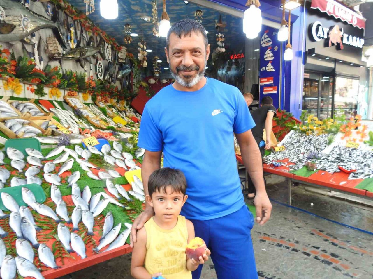 Av yasağı sona erdi, tezgahlar balıkla şenlendi