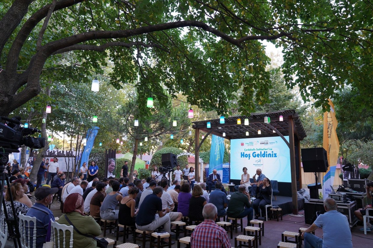 Beylikdüzü’nde "Çardak Altı Sohbetleri"