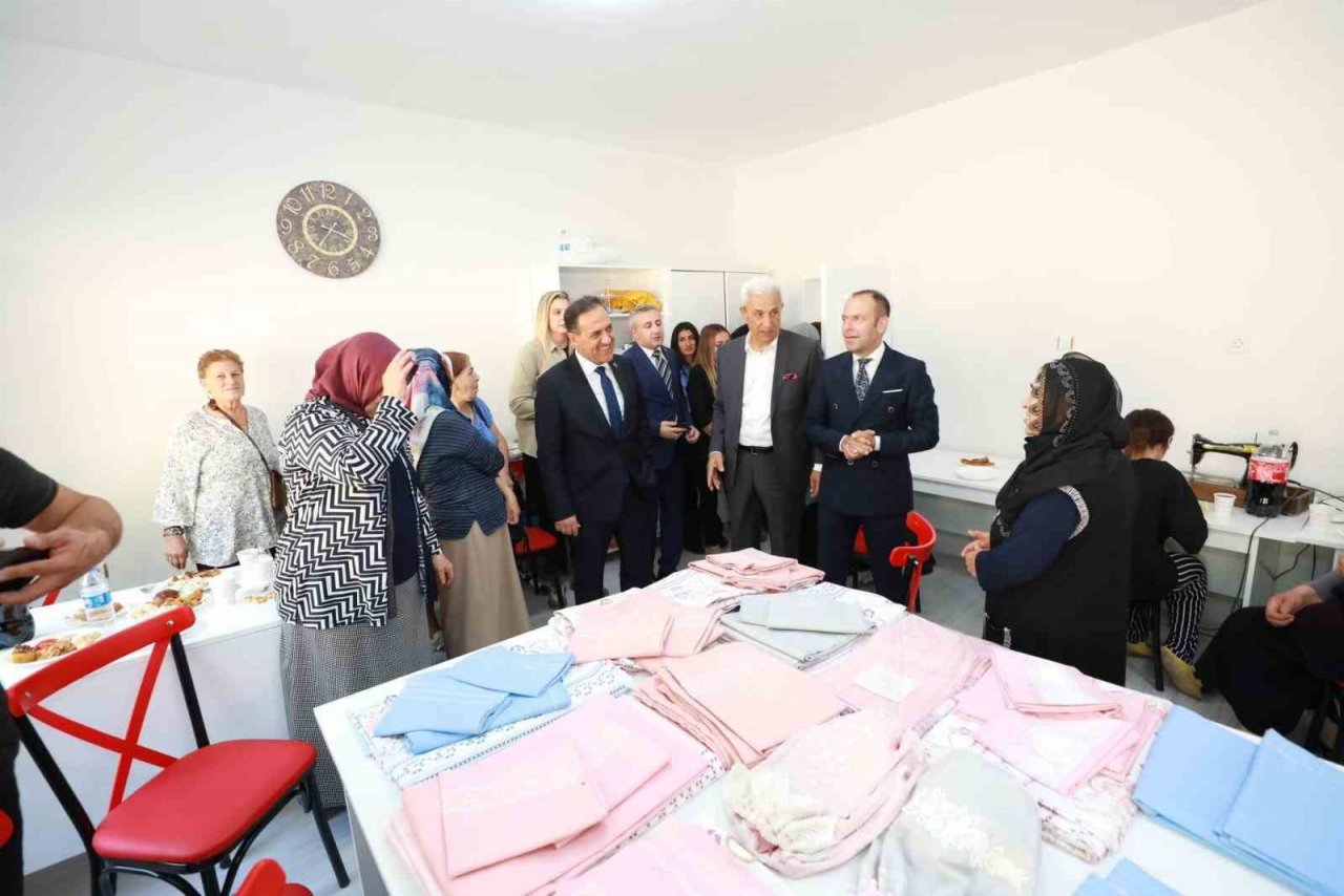 Vali Usta, vatandaşların taleplerini dinledi