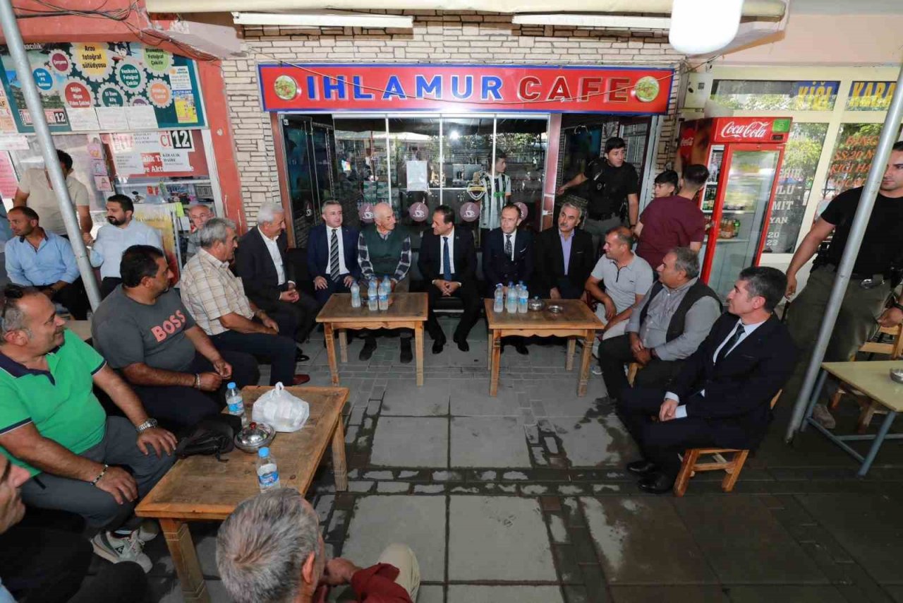 Vali Usta, vatandaşların taleplerini dinledi