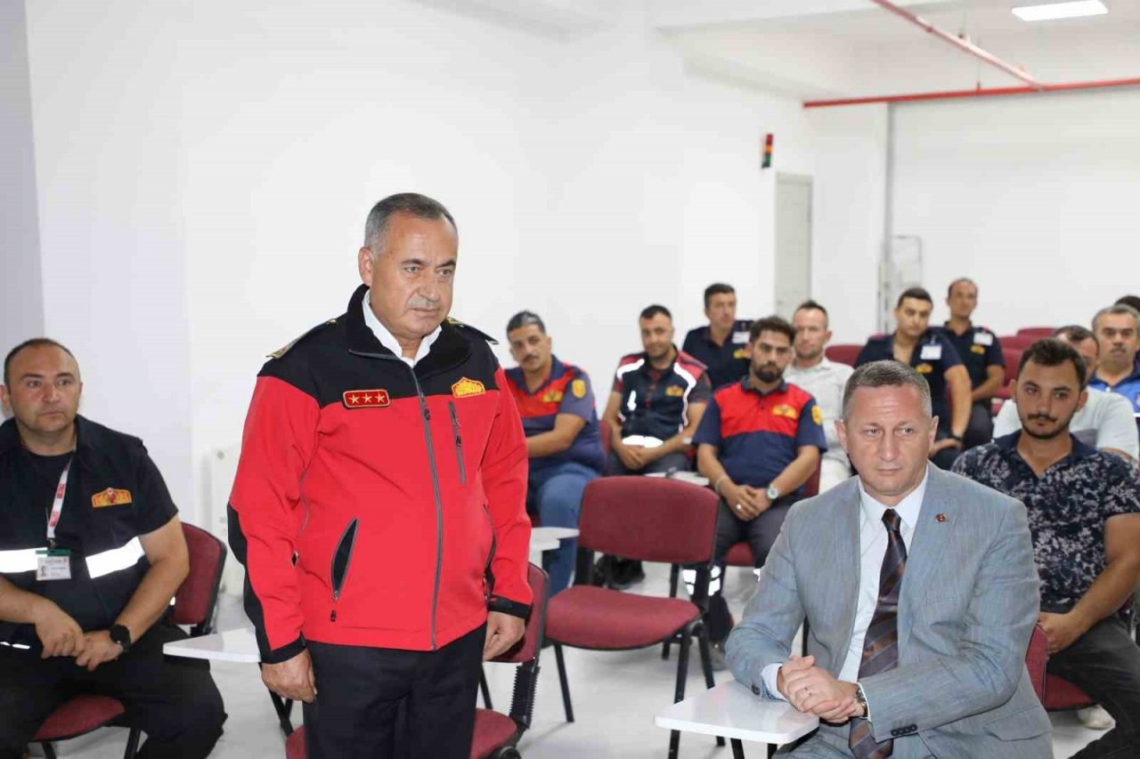 Bolu Belediyesi İtfaiyesi’nden ilçe ve belde itfaiye erlerine eğitim desteği