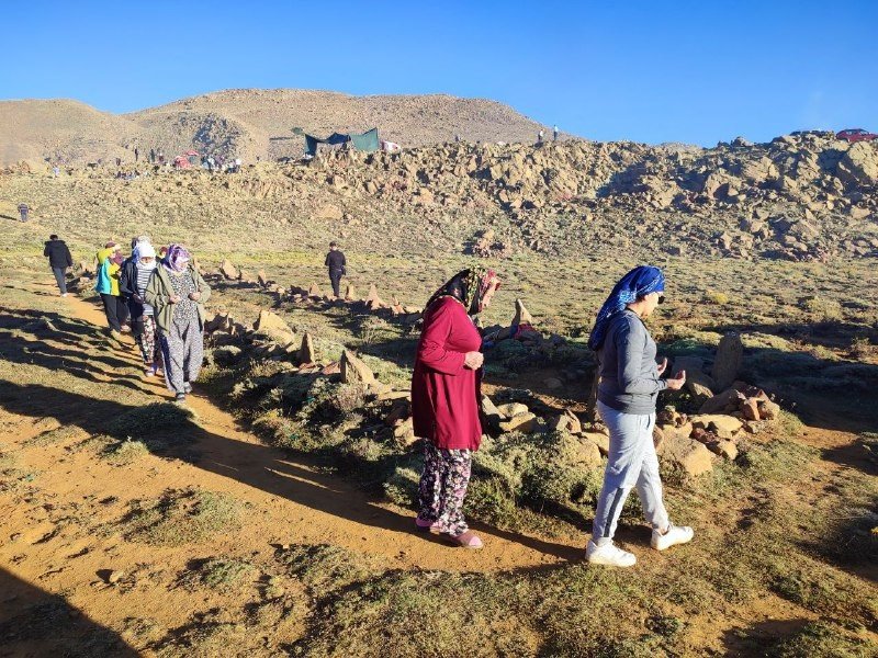 7 asırlık gelenek Sanrıdas Dağının 2300 rakımlı zirvesinde yaşatıldı