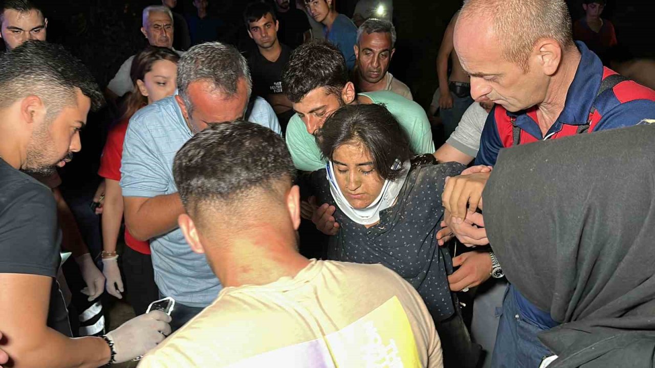 Fındık işçilerini taşıyan traktör şarampole yuvarlandı: 13 yaralı