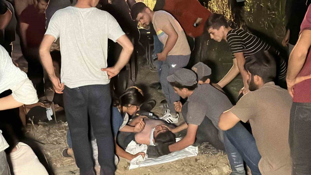 Fındık işçilerini taşıyan traktör şarampole yuvarlandı: 13 yaralı