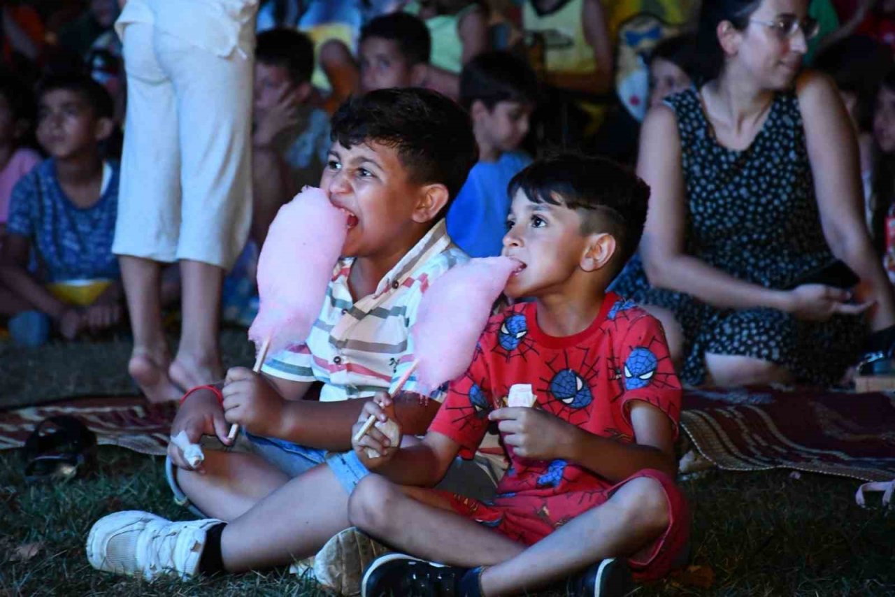 İznik’te yazlık sinema sezon finali yaptı