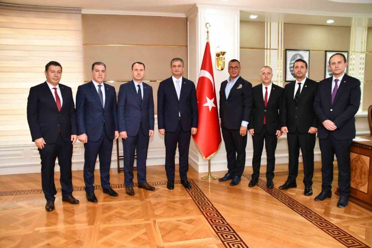 İşverenler kalifiyeli eleman ve ara eleman sıkıntısı çekiyor