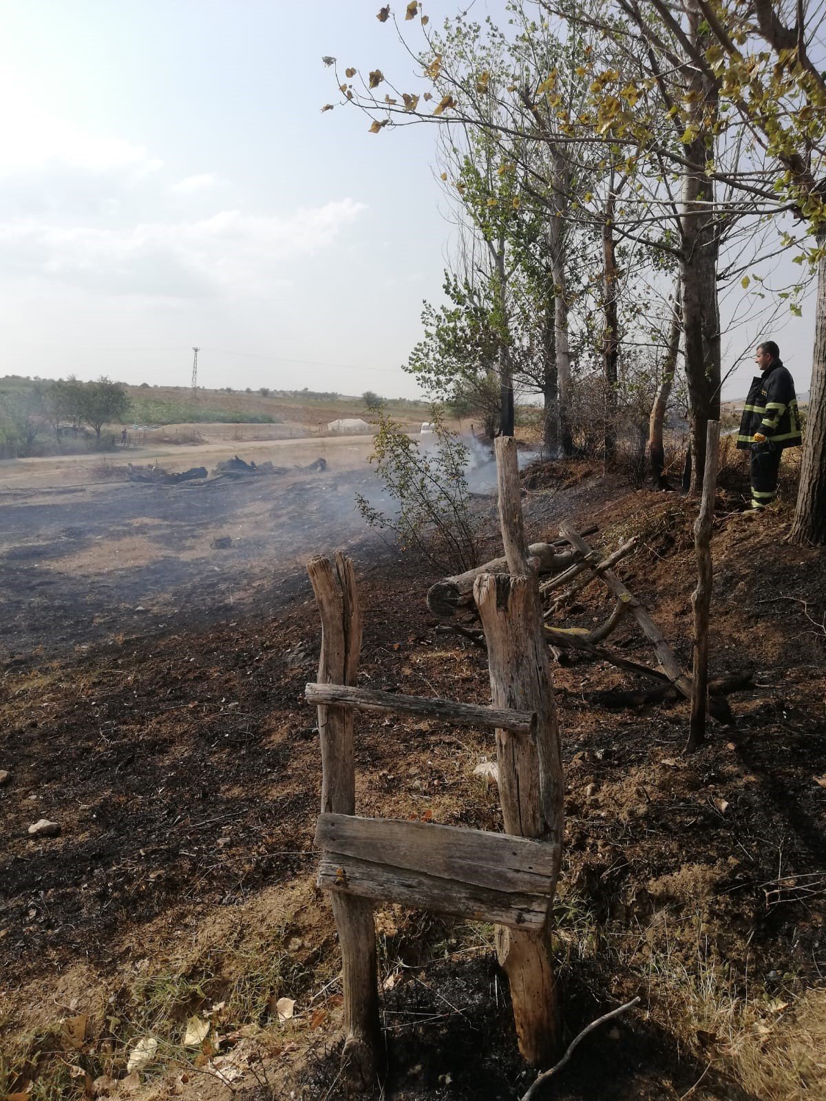 İki farklı noktada çıkan anız yangını büyümeden söndürüldü