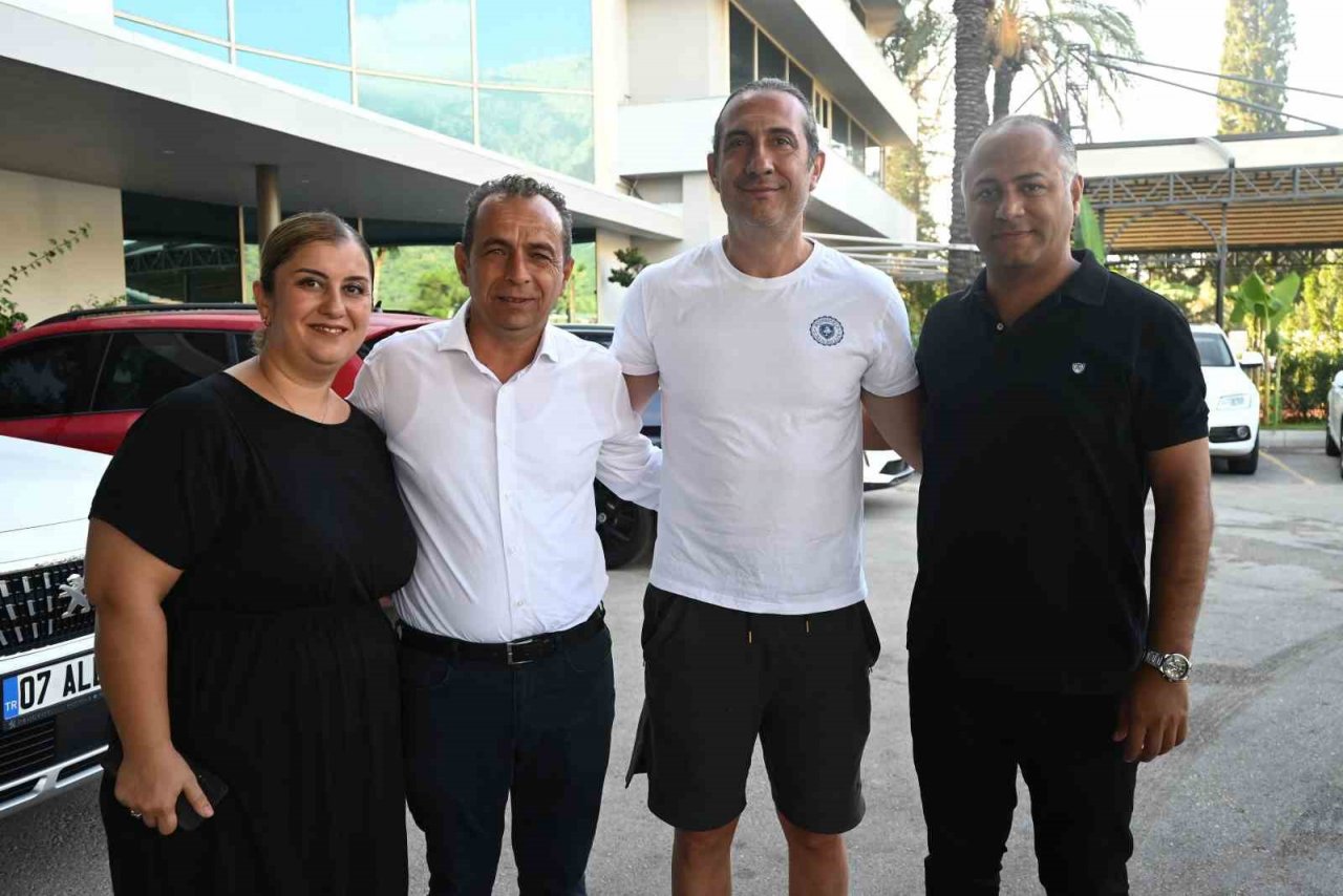 Kemer’de 110 kişilik dev kadrodan konser hazırlığı