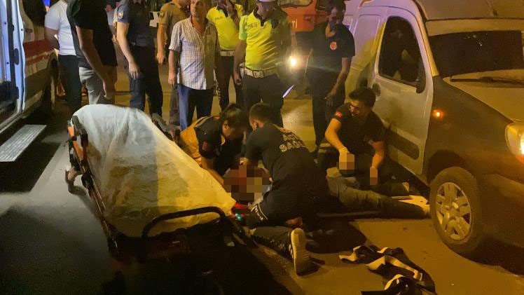 Kontrolden çıkan kamyonet refüje çarptı: 1 yaralı