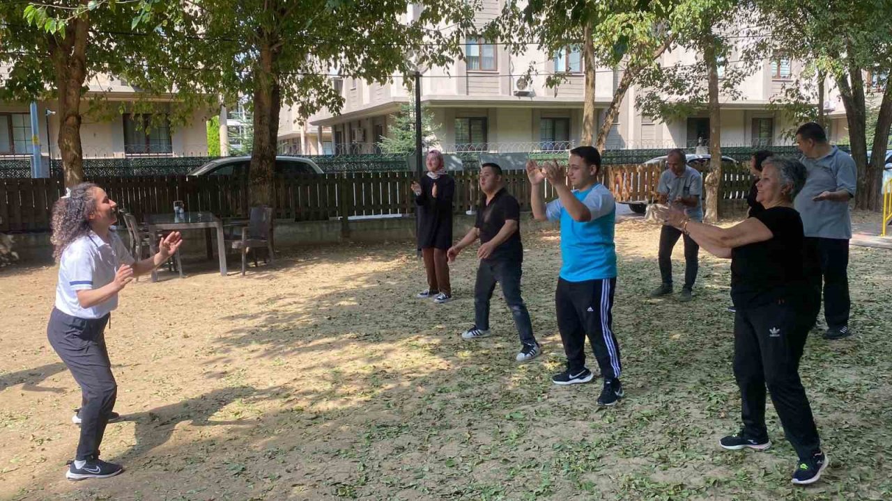 Özel çocuklar, sabah sporu ile iş başı yaptı