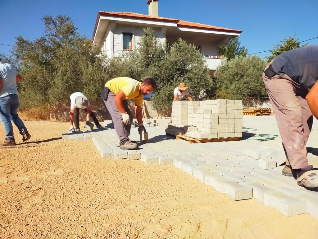 Düğerek Mahallesinde Parke çalışması