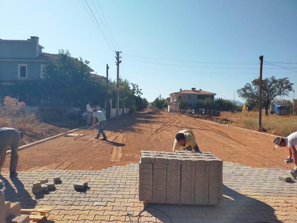 Düğerek Mahallesinde Parke çalışması