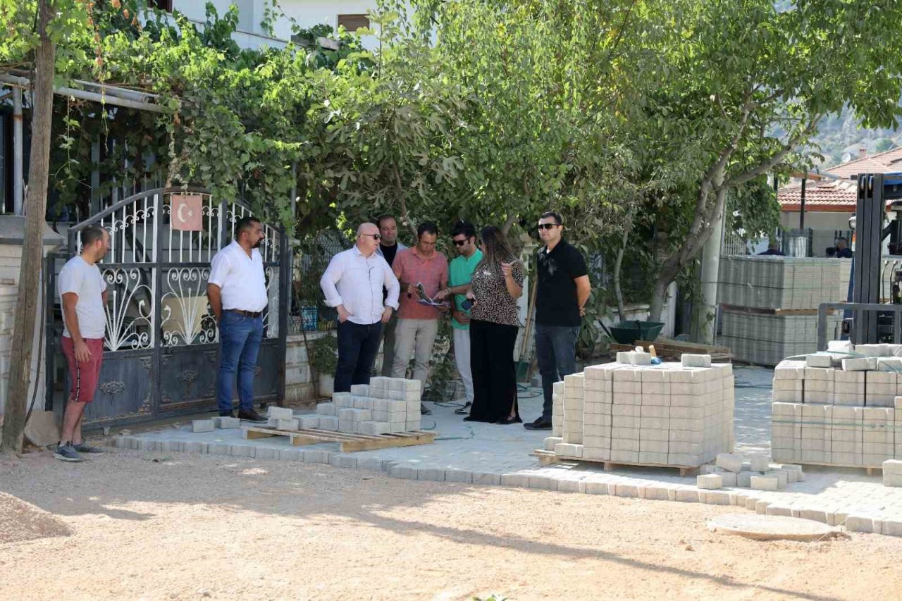 Düğerek Mahallesinde Parke çalışması