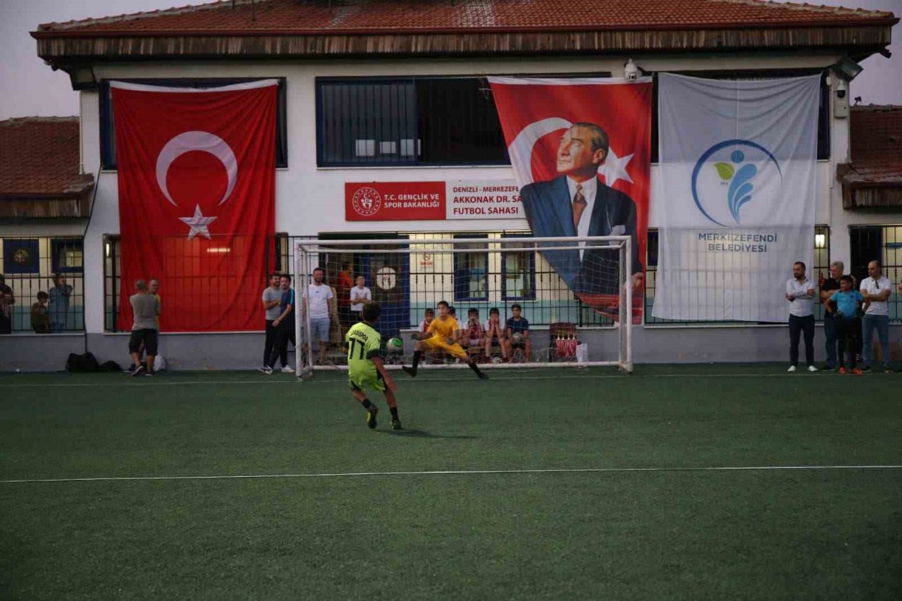 Zafer Bayramı Turnuvasında dereceye girenlere ödüller verildi