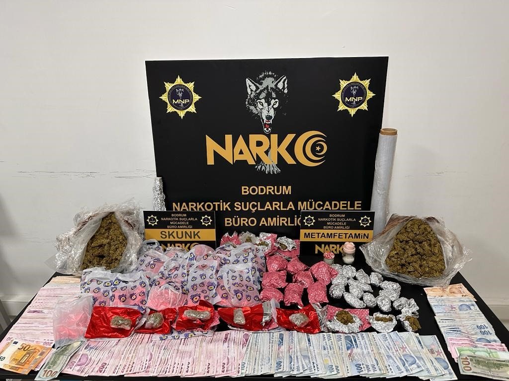 Uyuşturucuyu kamp alanına gömmüşler