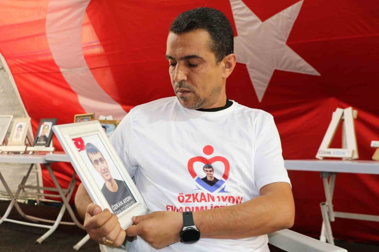 Diyarbakır anne ve babalarının evlat nöbeti 5’inci yılına giriyor