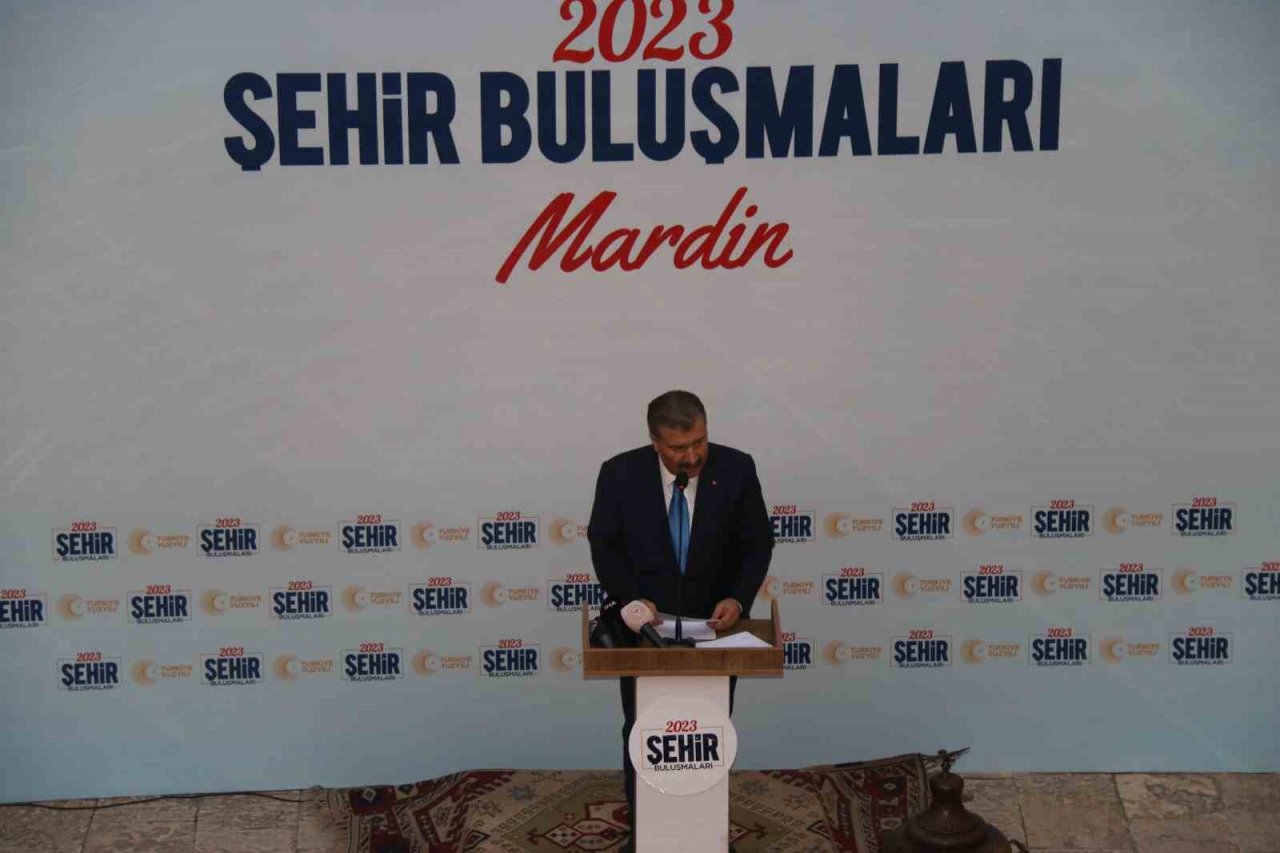 Bakan Koca, Kasımiye Medresesi’nde gençlerle buluştu