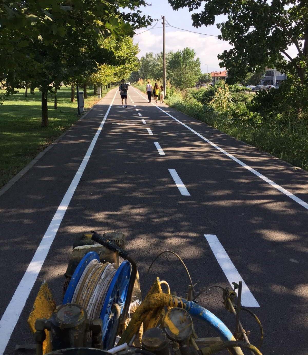 Sakarya’da bisiklet yollarında boyama çalışmaları