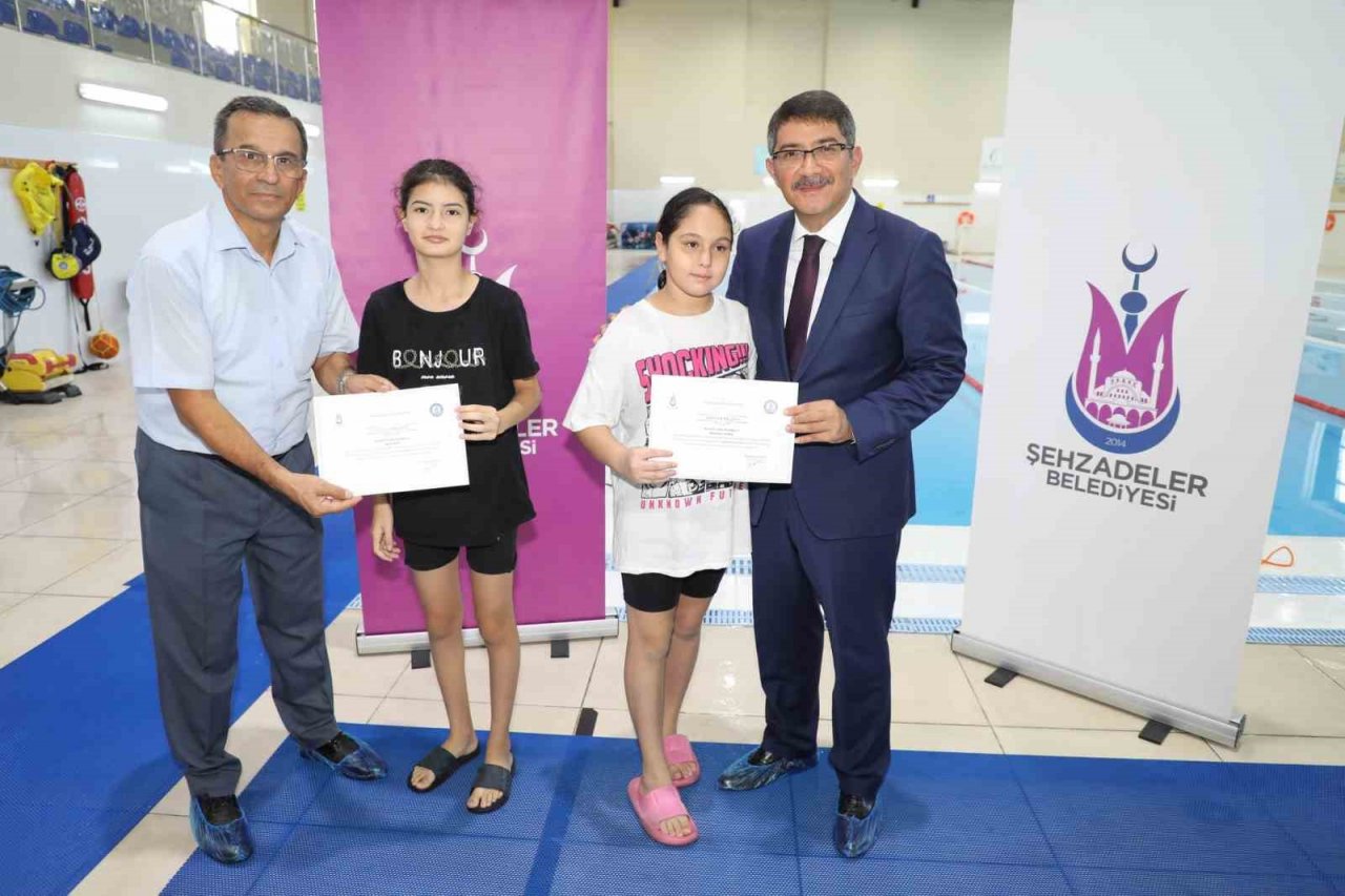 Şehzadeler Belediyesi yaz okulu sertifika töreniyle noktalandı