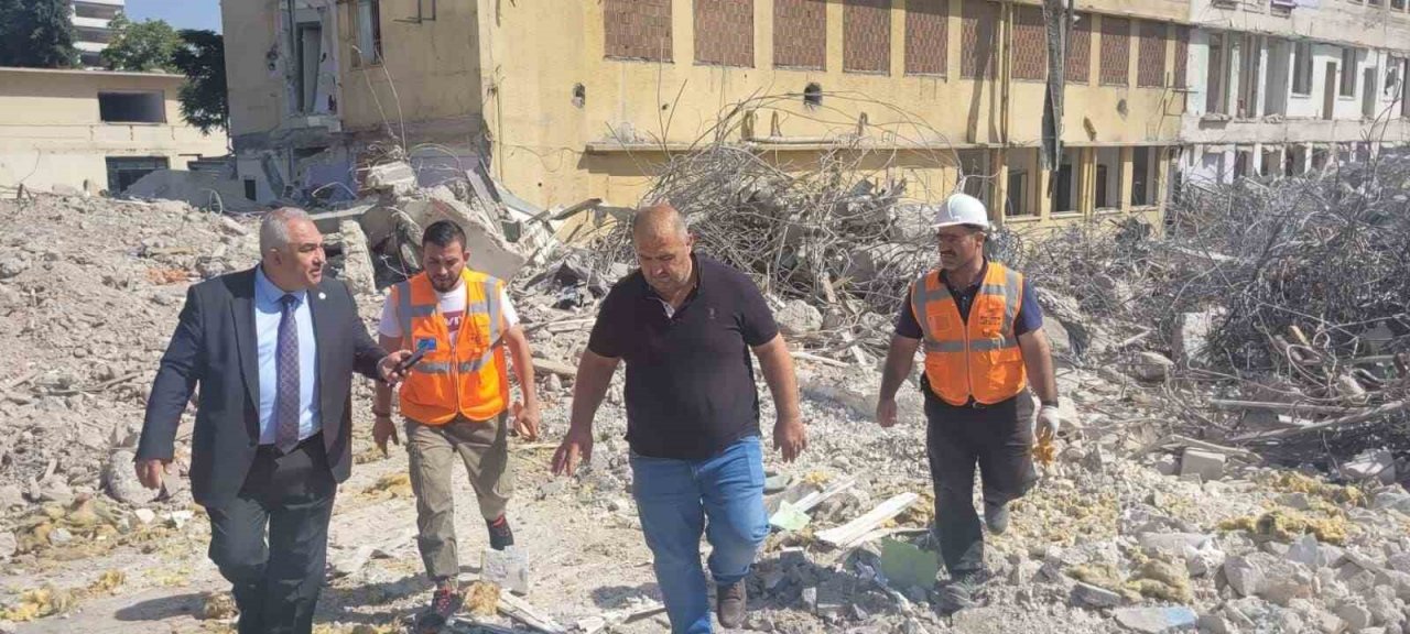 İl Başkanı Çetin, tarih yıkımı yerinde inceledi