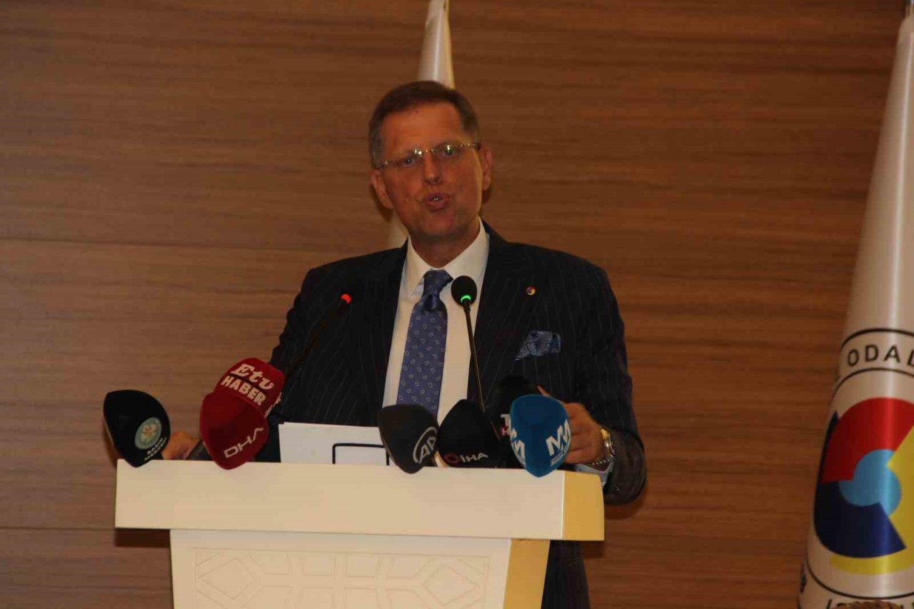 Sezonun ilk kuru üzümü bin 250 TL’den alındı