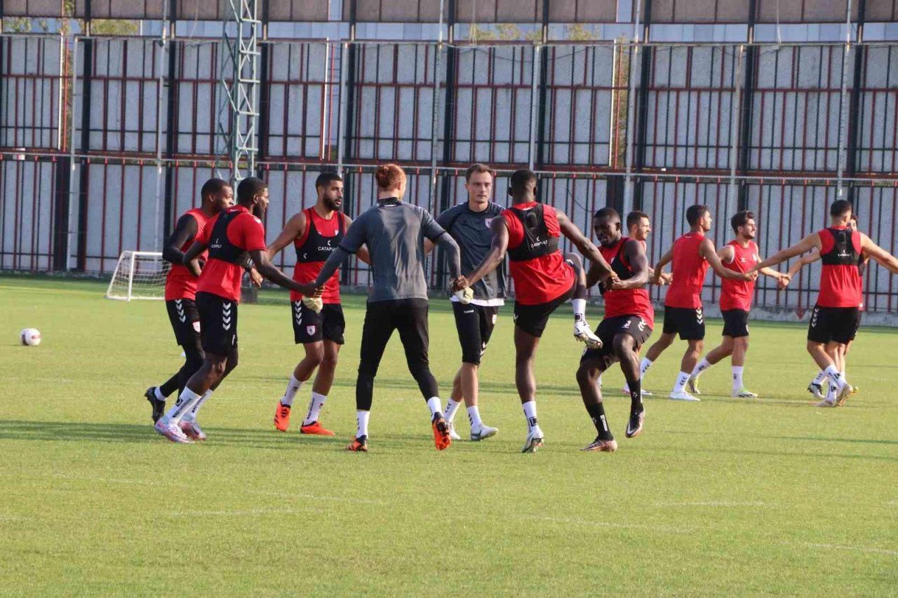 Hüseyin Eroğlu: "En güçlü sistemimiz ve kadromuzla maça hazırlanıyoruz"